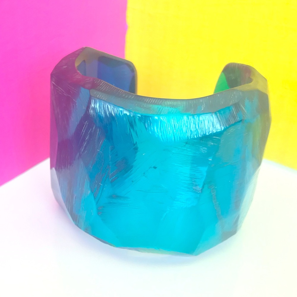 Turquoise brushed lucite bracelet